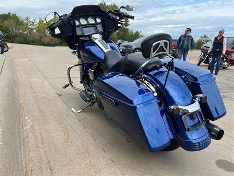 2017 Harley-Davidson Street Glide® Special in Dubuque, Iowa - Photo 4