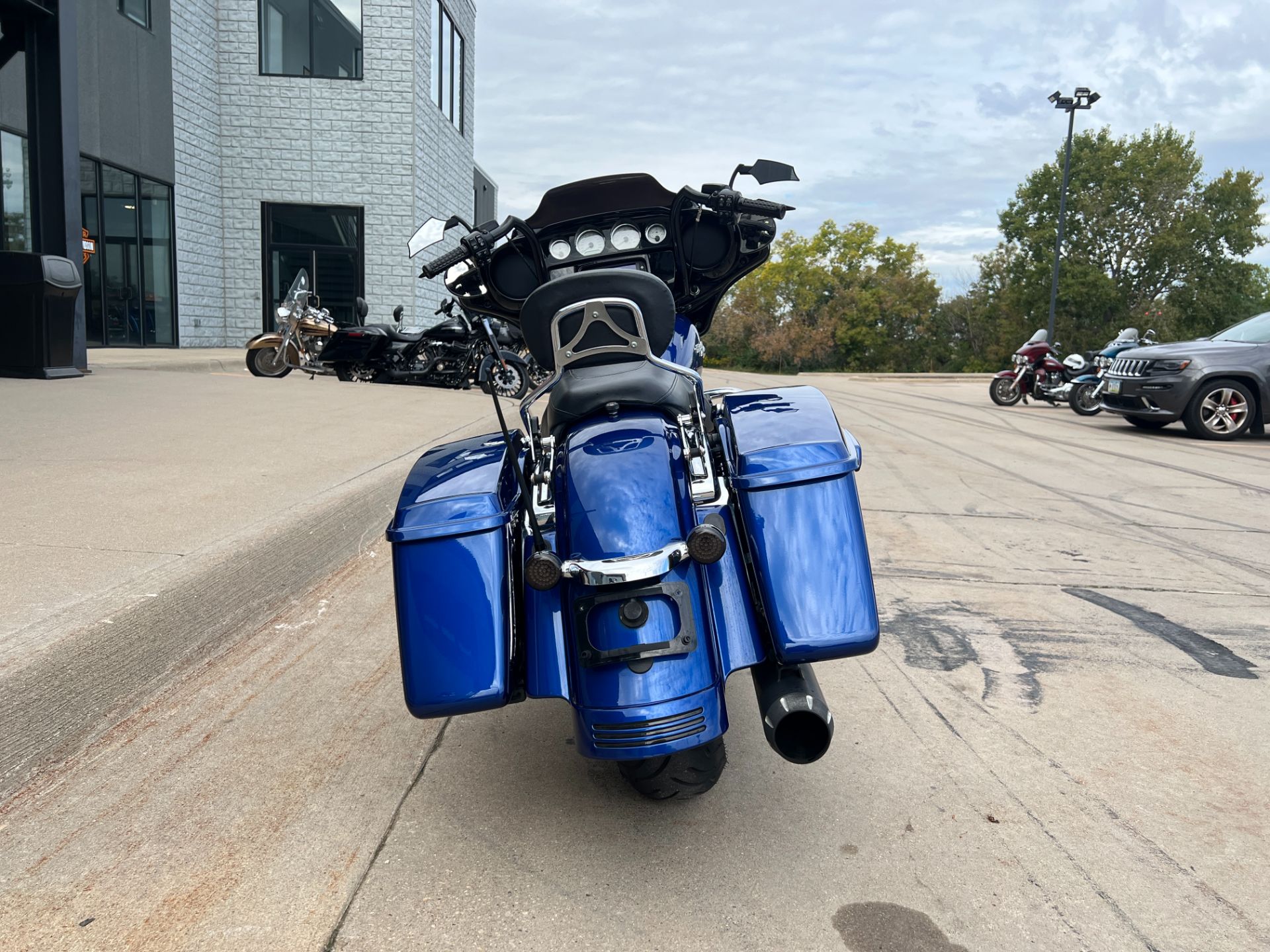 2017 Harley-Davidson Street Glide® Special in Dubuque, Iowa - Photo 3