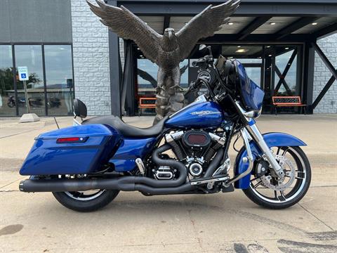 2017 Harley-Davidson Street Glide® Special in Dubuque, Iowa - Photo 1
