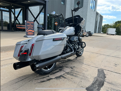 2025 Harley-Davidson Road Glide® in Dubuque, Iowa - Photo 2