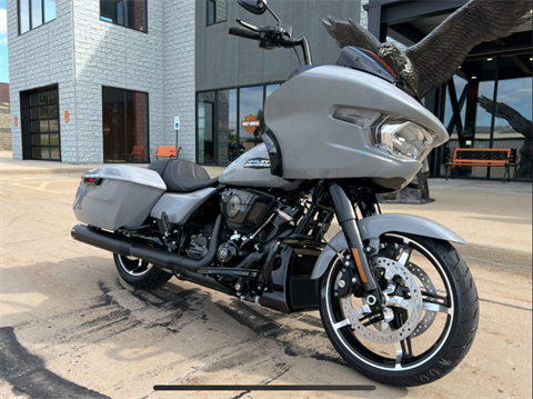 2025 Harley-Davidson Road Glide® in Dubuque, Iowa - Photo 11
