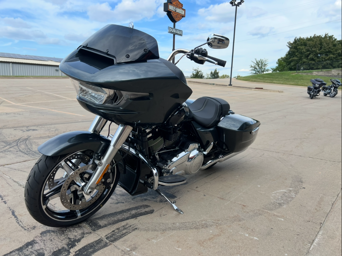 2025 Harley-Davidson Road Glide® in Dubuque, Iowa - Photo 8