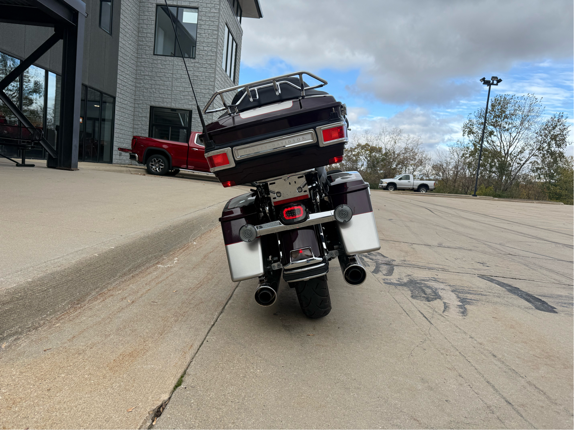 2007 Harley-Davidson FLHTCU Ultra Classic® Electra Glide® in Dubuque, Iowa - Photo 3