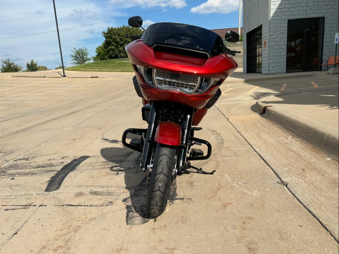 2025 Harley-Davidson Road Glide® in Dubuque, Iowa - Photo 10