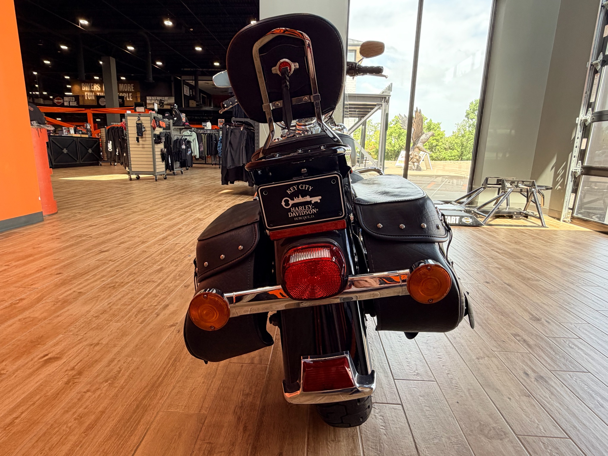 2017 Harley-Davidson Heritage Softail® Classic 3