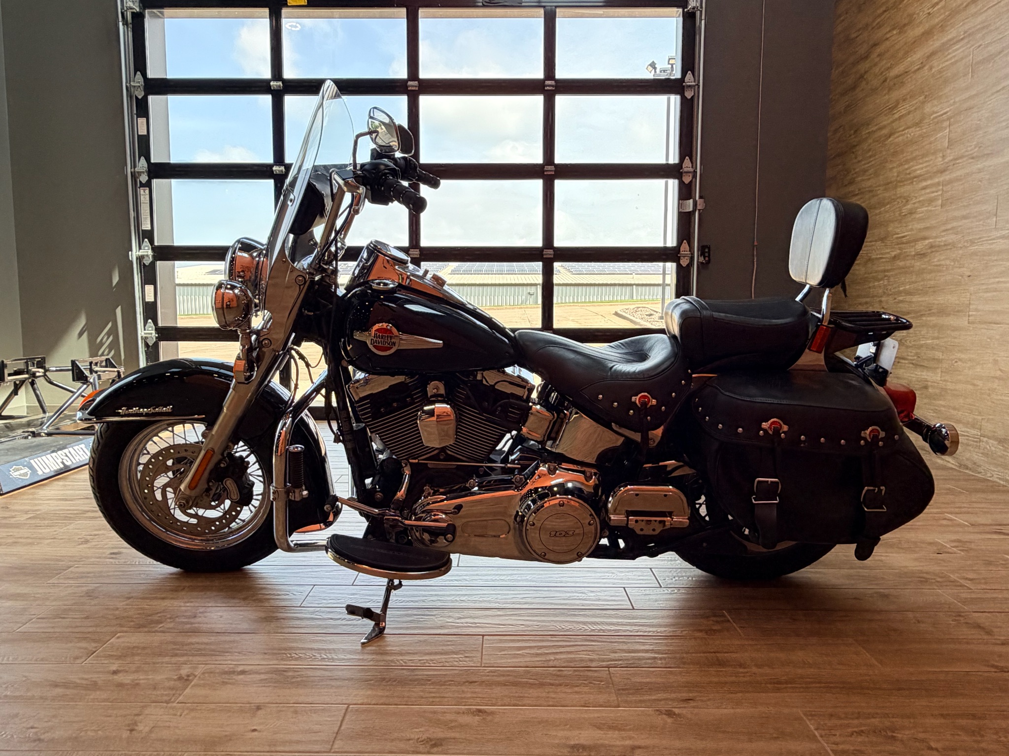 2017 Harley-Davidson Heritage Softail® Classic 7
