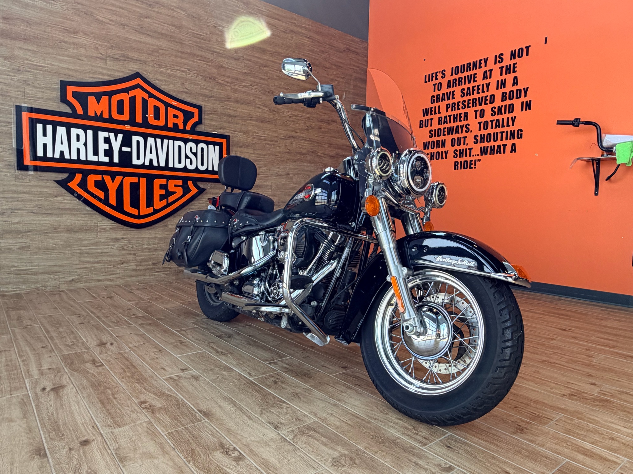 2017 Harley-Davidson Heritage Softail® Classic 12