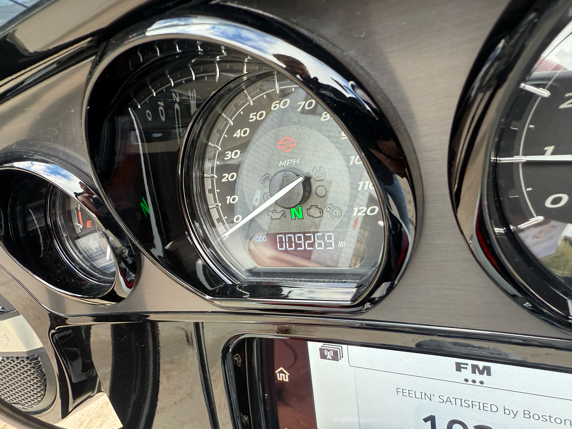 2021 Harley-Davidson CVO™ Street Glide® in Dubuque, Iowa - Photo 9