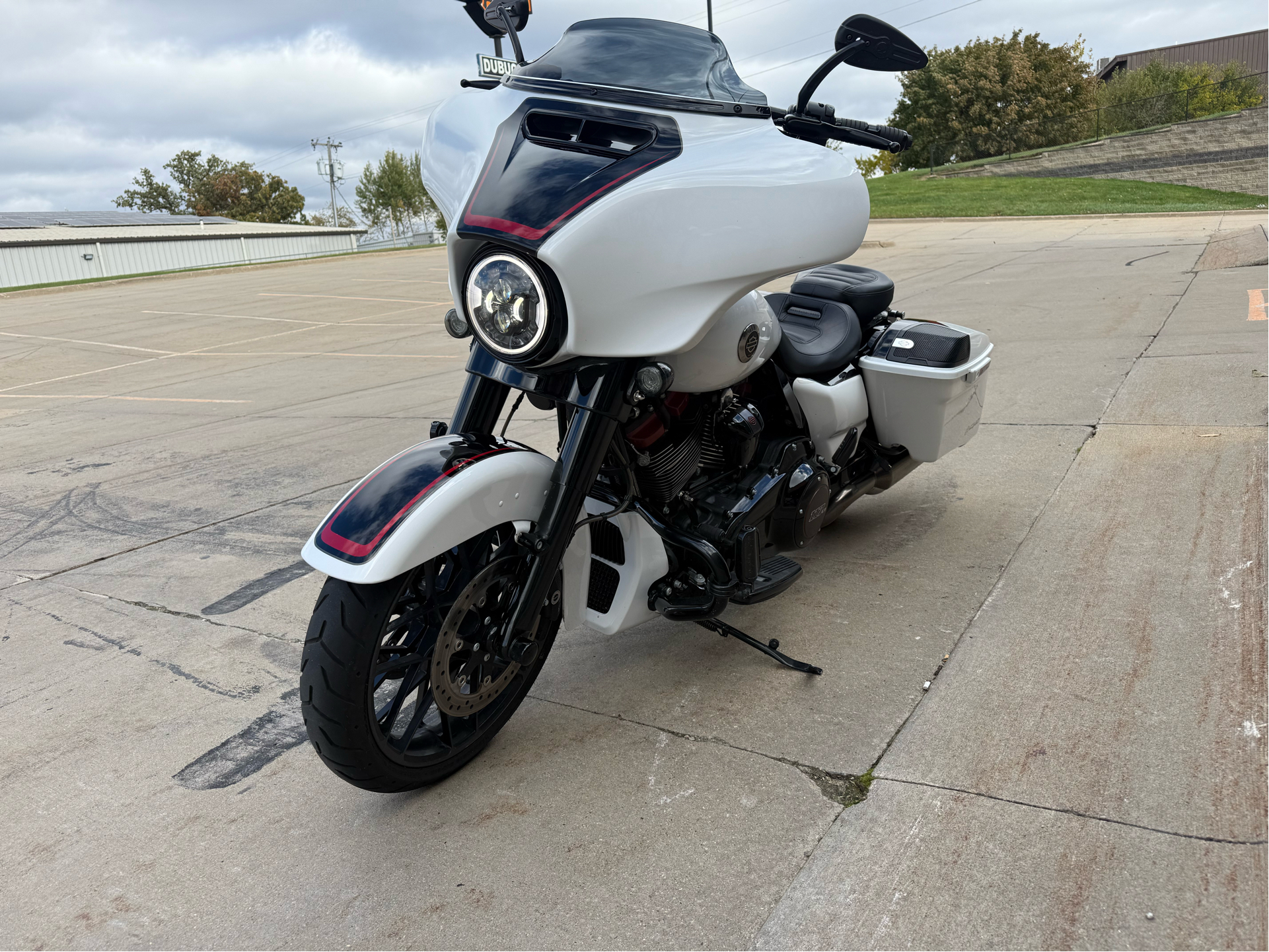 2021 Harley-Davidson CVO™ Street Glide® in Dubuque, Iowa - Photo 6