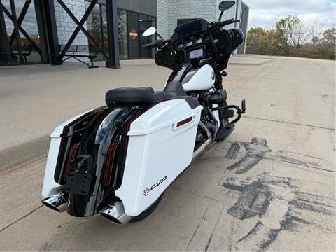2021 Harley-Davidson CVO™ Street Glide® in Dubuque, Iowa - Photo 2