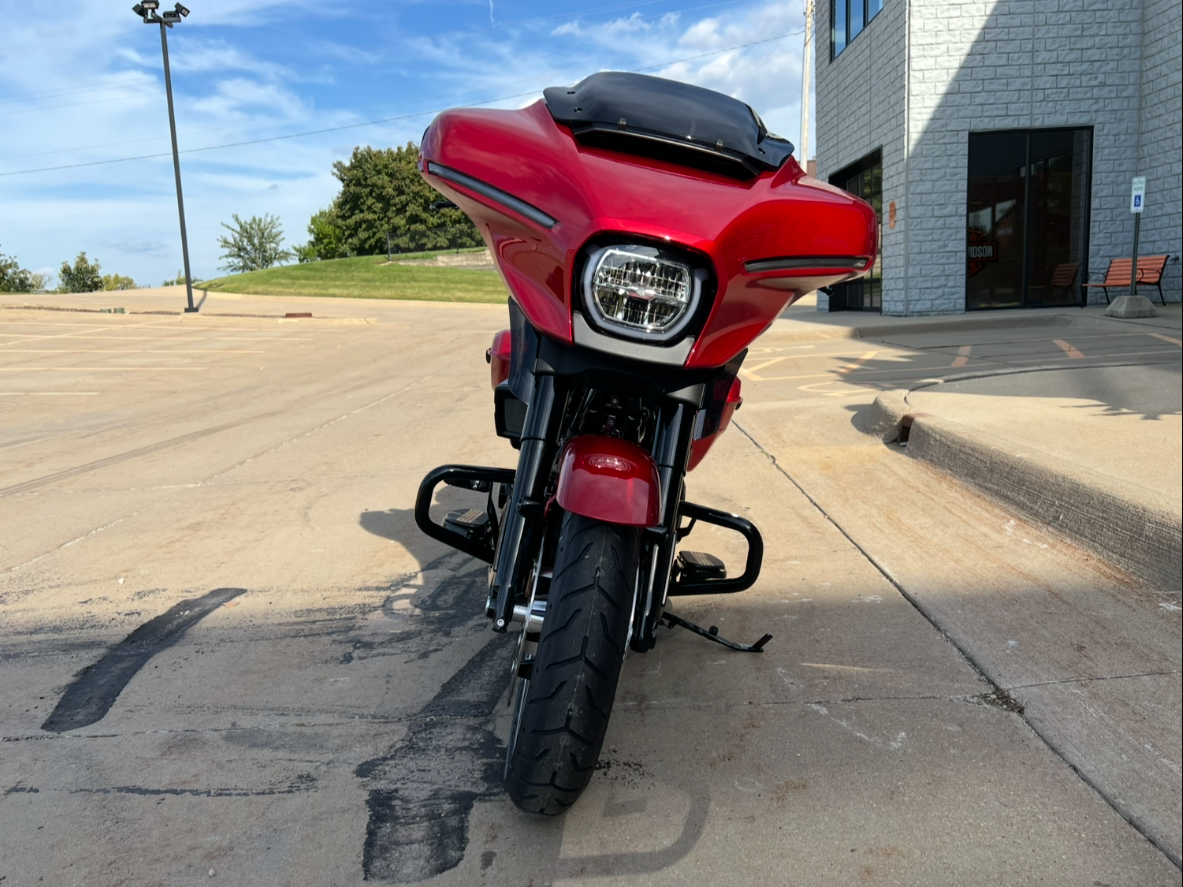 2025 Harley-Davidson Street Glide® in Dubuque, Iowa - Photo 7