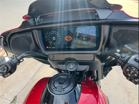 2025 Harley-Davidson Street Glide® in Dubuque, Iowa - Photo 9