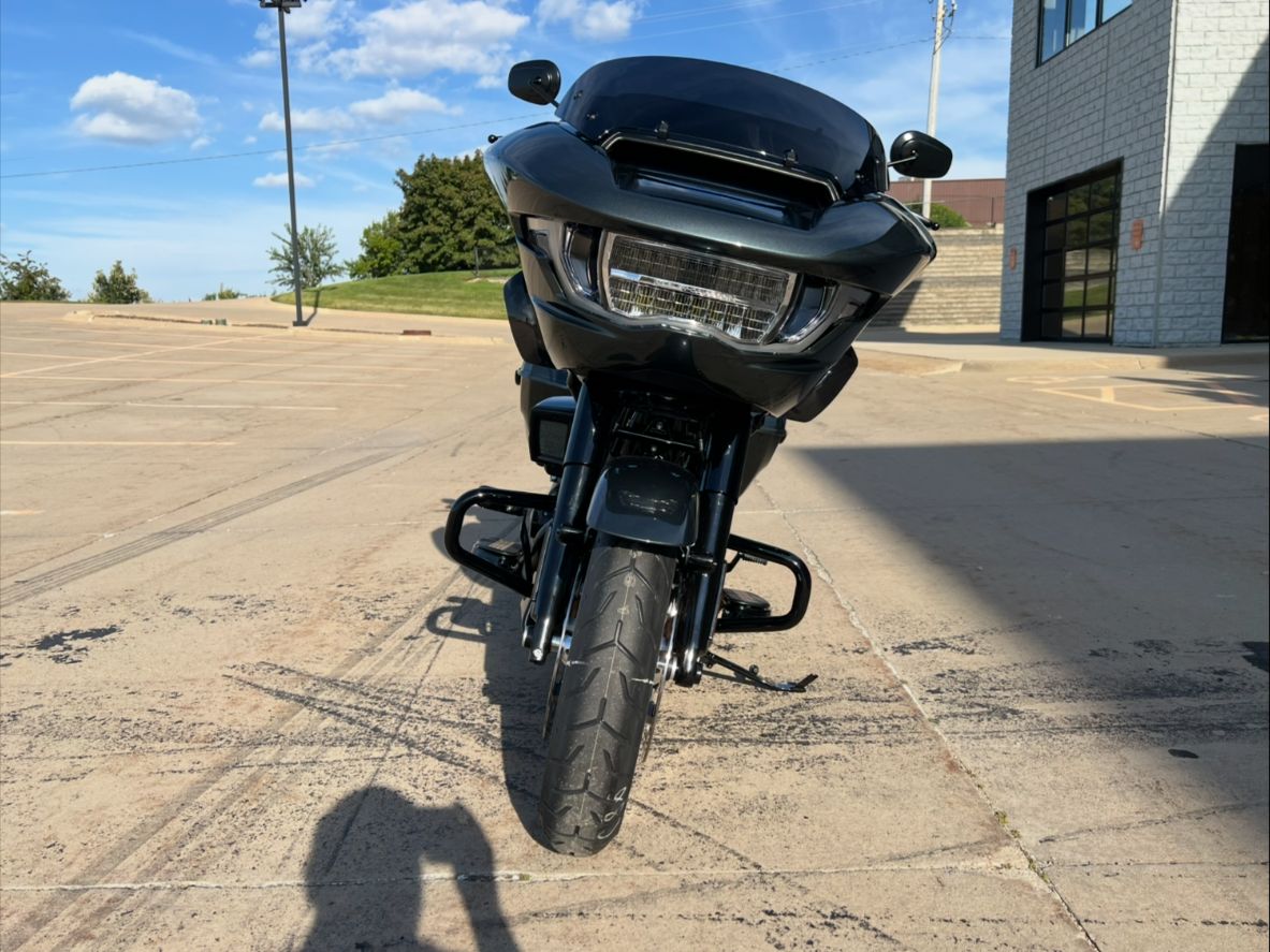 2025 Harley-Davidson Road Glide® in Dubuque, Iowa - Photo 10