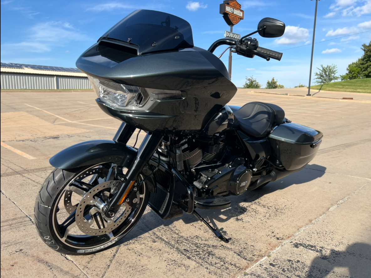 2025 Harley-Davidson Road Glide® in Dubuque, Iowa - Photo 8