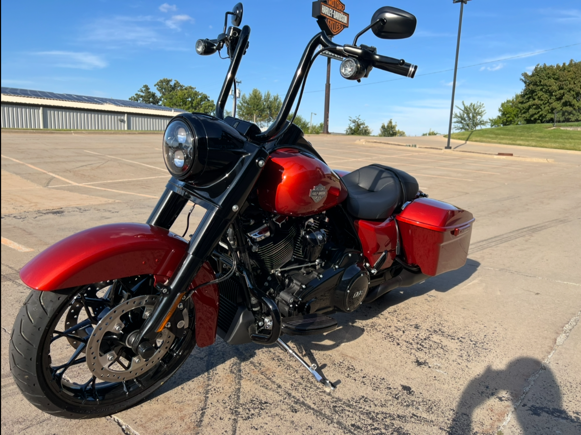 2025 Harley-Davidson Road King® Special in Dubuque, Iowa - Photo 8