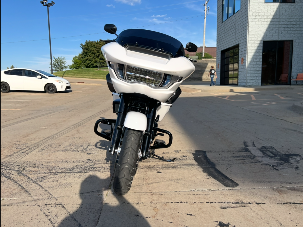 2025 Harley-Davidson Road Glide® in Dubuque, Iowa - Photo 10