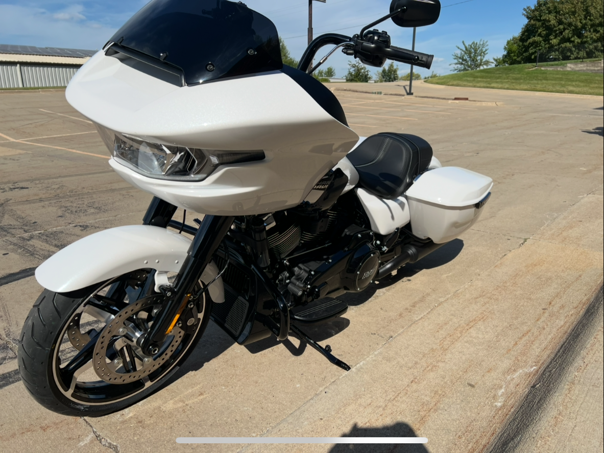 2025 Harley-Davidson Road Glide® in Dubuque, Iowa - Photo 8