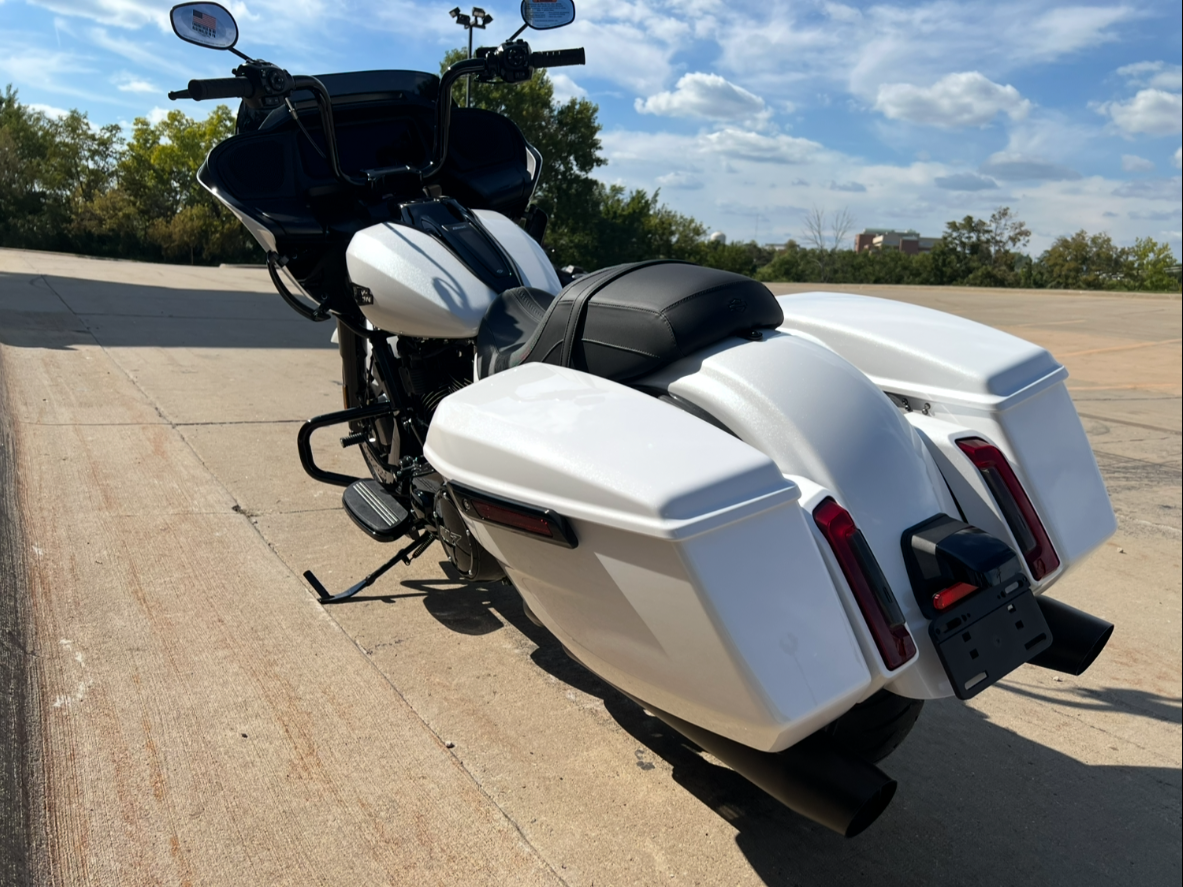 2025 Harley-Davidson Road Glide® in Dubuque, Iowa - Photo 5