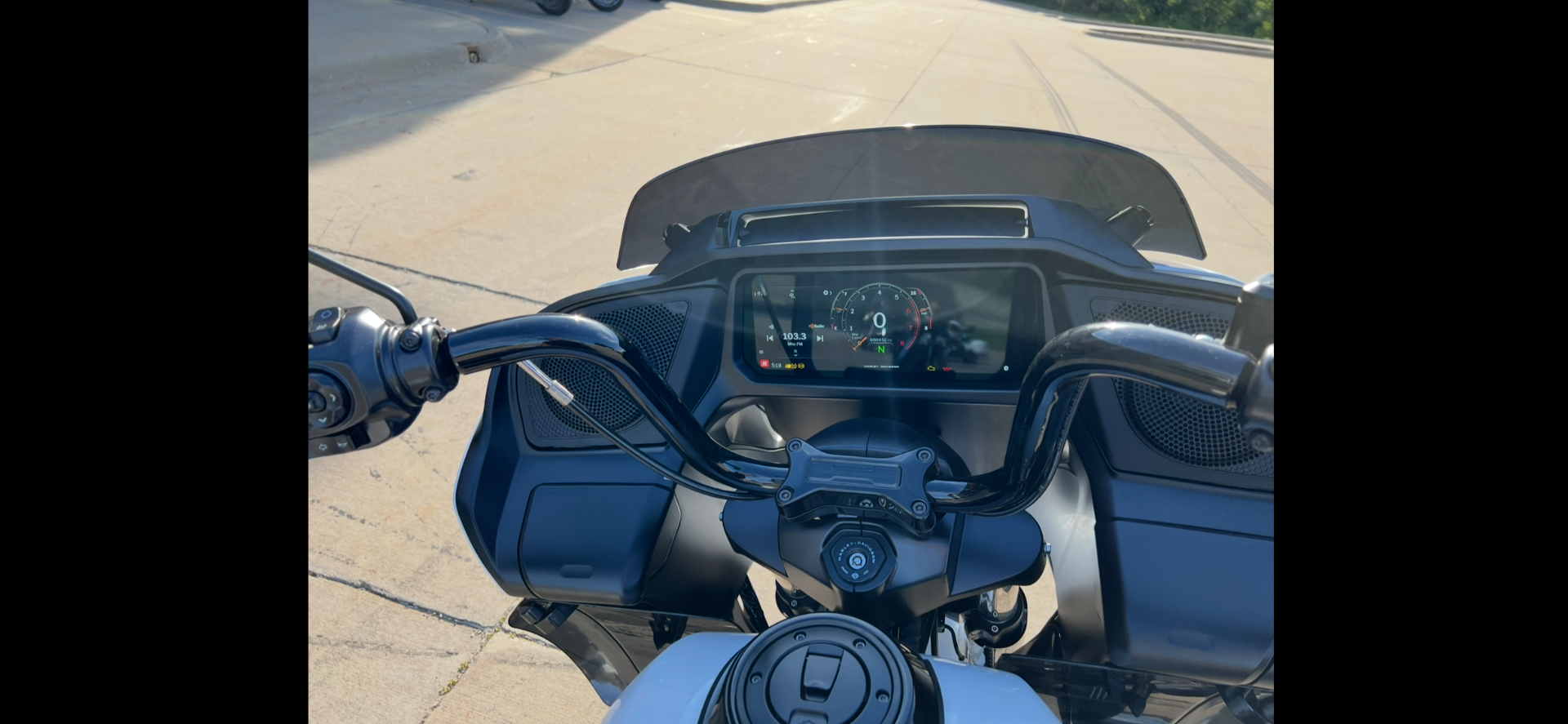 2025 Harley-Davidson Road Glide® in Dubuque, Iowa - Photo 9