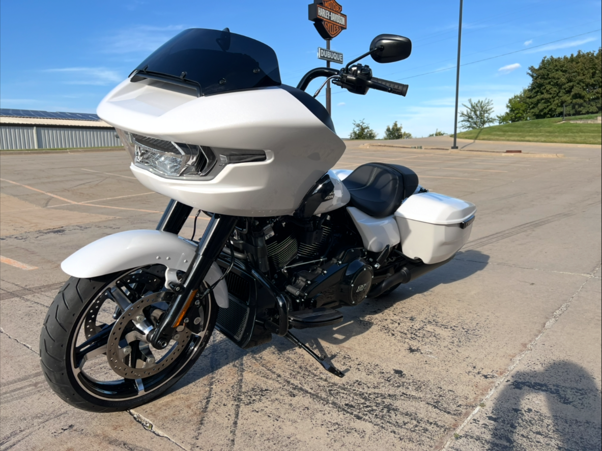 2025 Harley-Davidson Road Glide® in Dubuque, Iowa - Photo 8