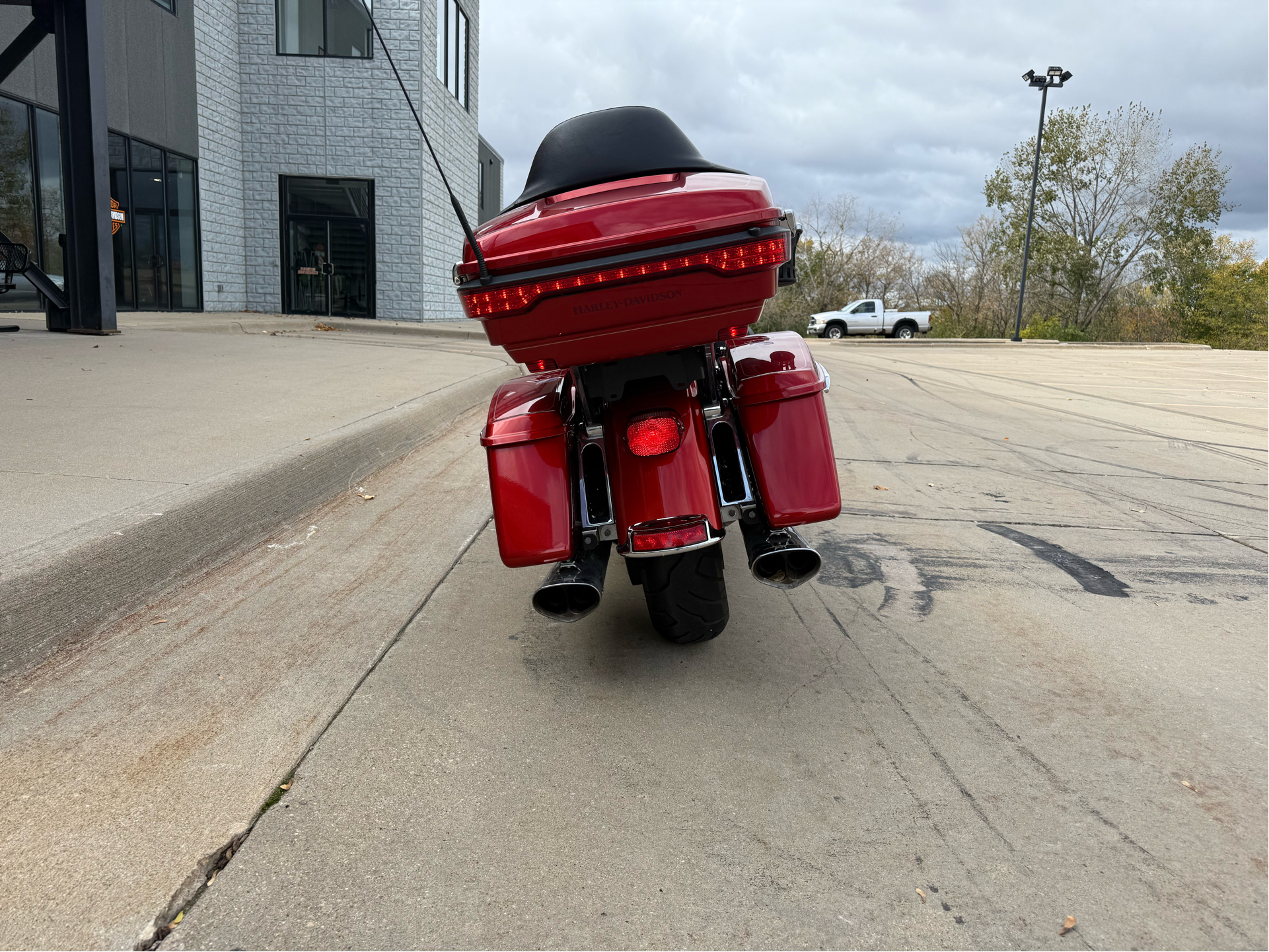 2014 Harley-Davidson Electra Glide® Ultra Classic® in Dubuque, Iowa - Photo 3