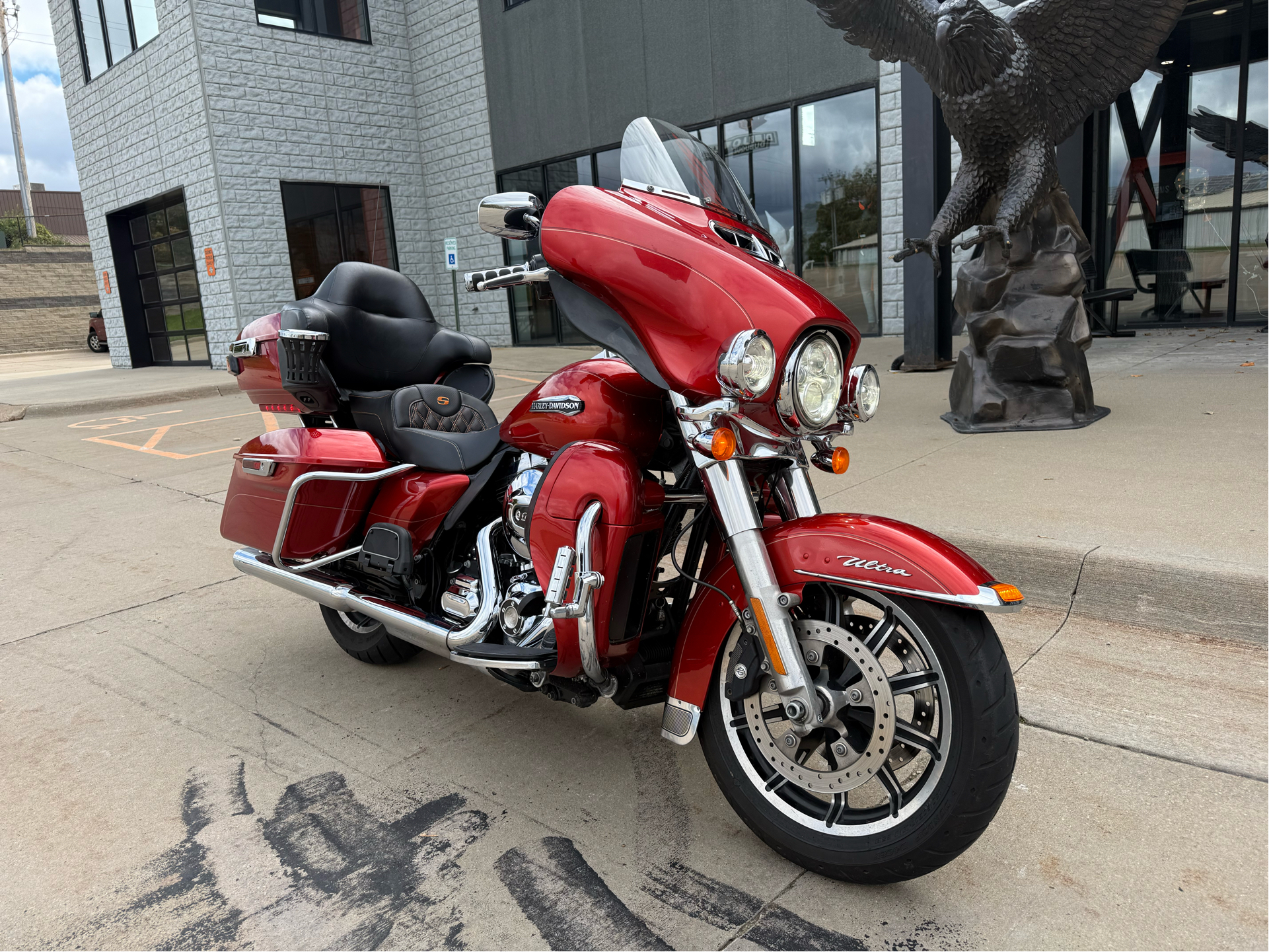 2014 Harley-Davidson Electra Glide® Ultra Classic® in Dubuque, Iowa - Photo 8