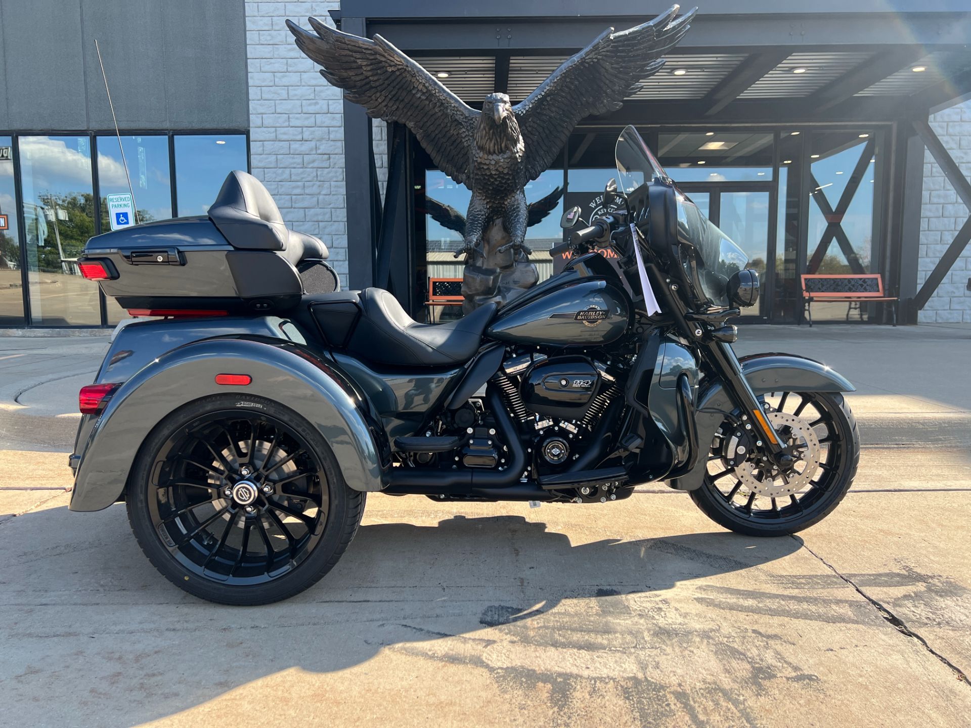 2025 Harley-Davidson Tri Glide® Ultra in Dubuque, Iowa - Photo 1