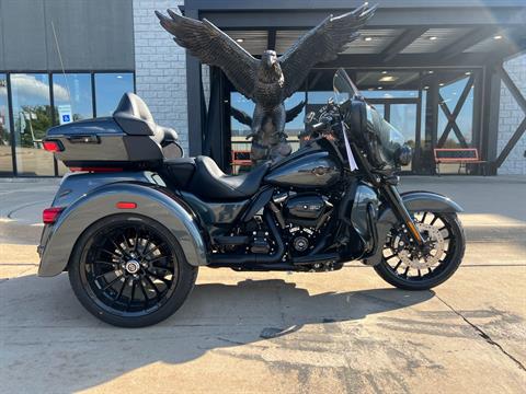 2025 Harley-Davidson Tri Glide® Ultra in Dubuque, Iowa - Photo 1
