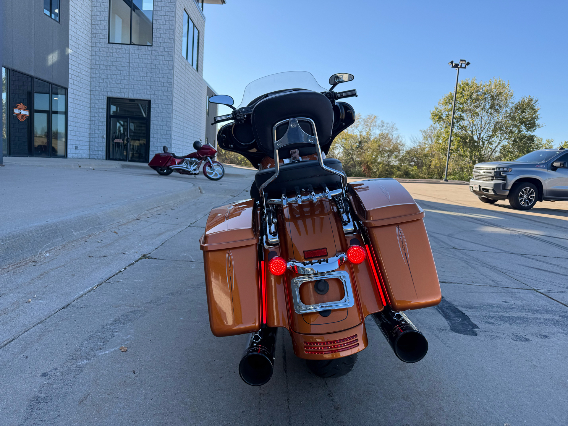 2015 Harley-Davidson Street Glide® Special in Dubuque, Iowa - Photo 3