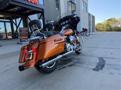 2015 Harley-Davidson Street Glide® Special in Dubuque, Iowa - Photo 2