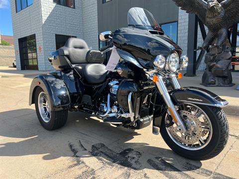 2022 Harley-Davidson Tri Glide® Ultra in Dubuque, Iowa - Photo 8
