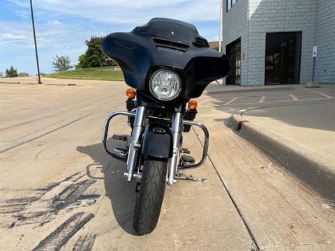 2017 Harley-Davidson Street Glide® Special in Dubuque, Iowa - Photo 7