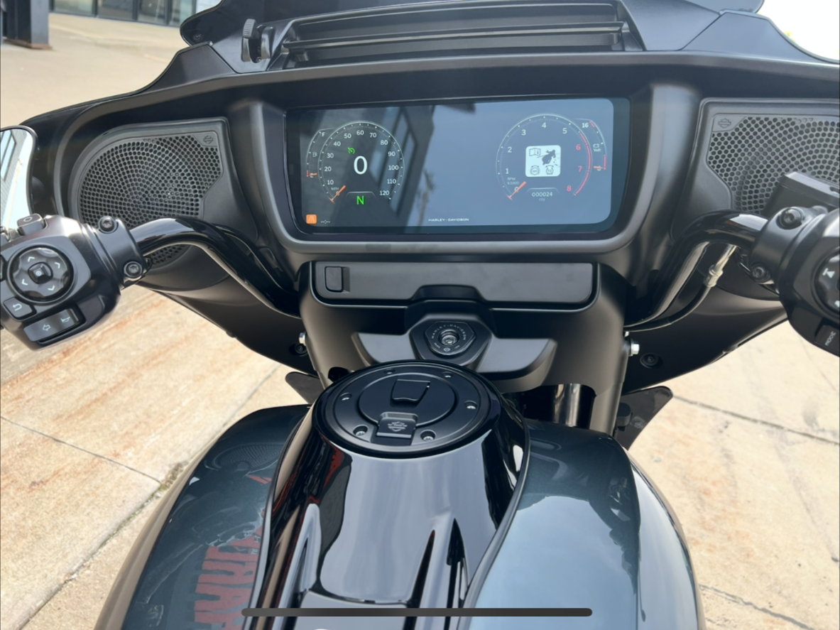 2025 Harley-Davidson Street Glide® in Dubuque, Iowa - Photo 9