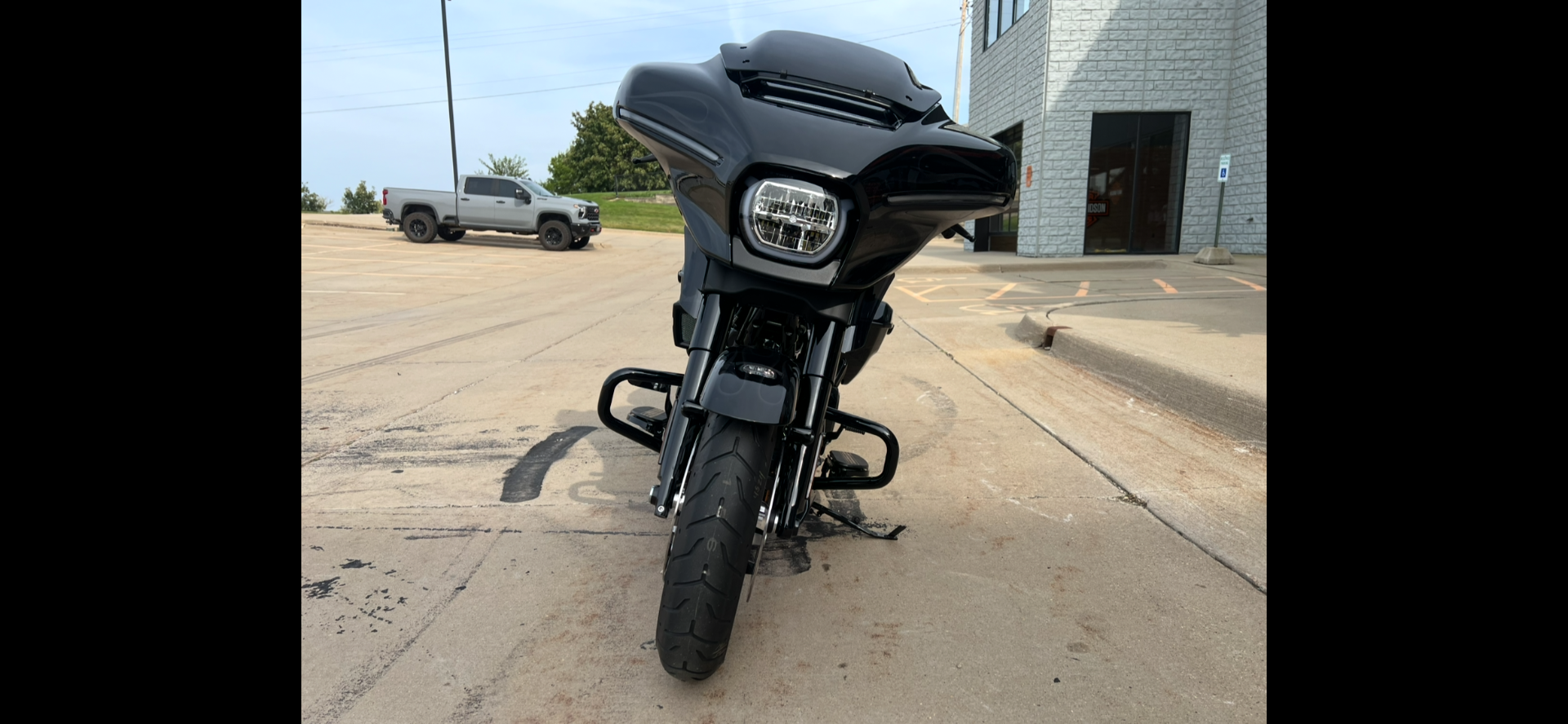 2025 Harley-Davidson Street Glide® in Dubuque, Iowa - Photo 8