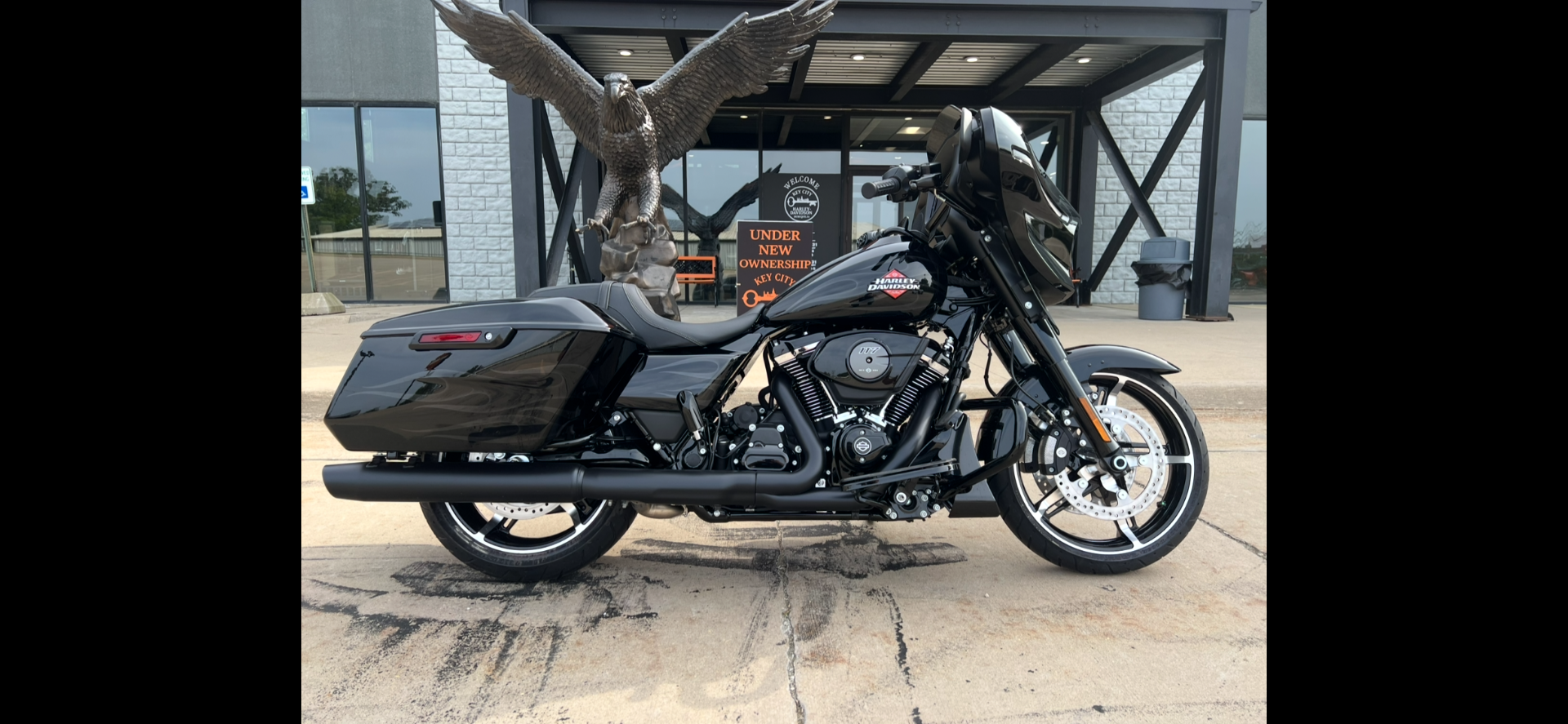 2025 Harley-Davidson Street Glide® in Dubuque, Iowa - Photo 1
