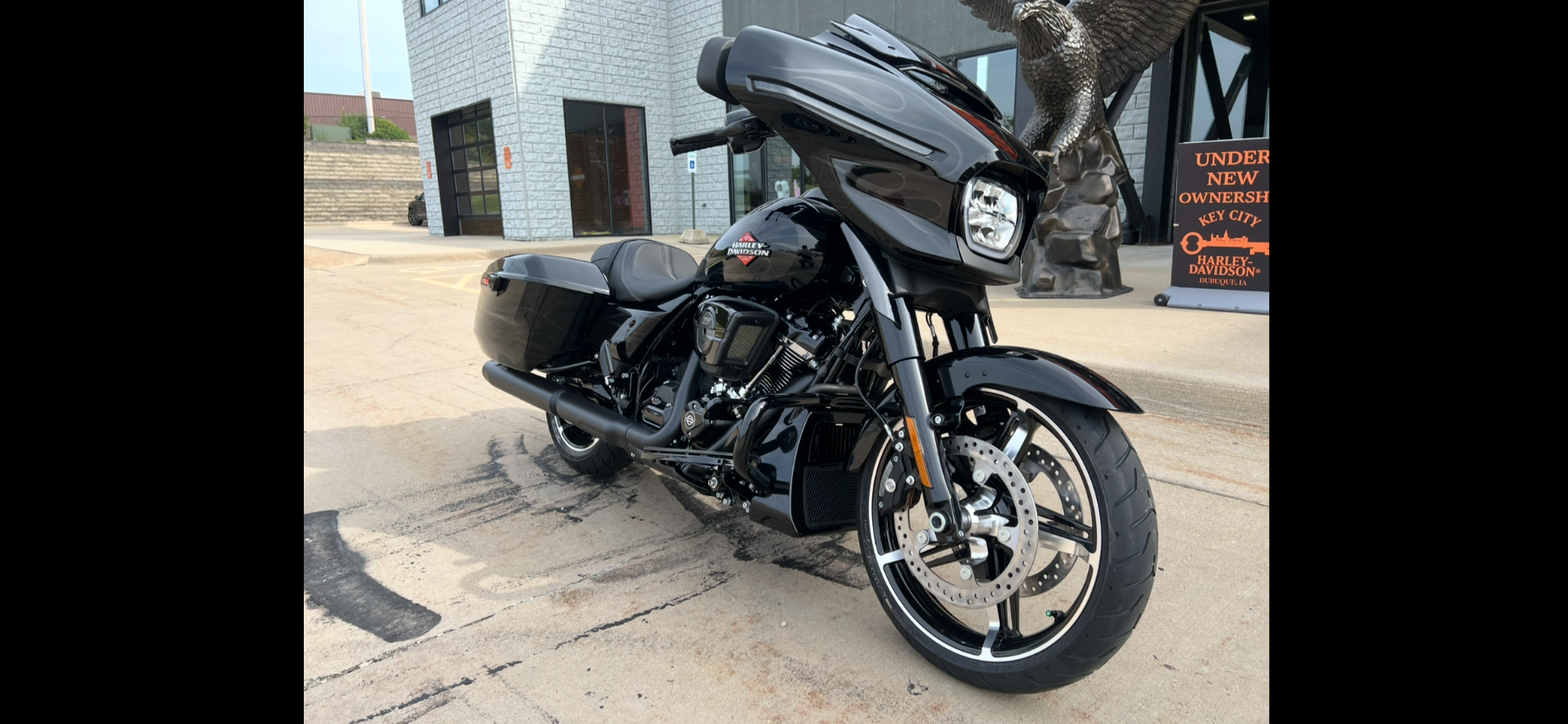 2025 Harley-Davidson Street Glide® in Dubuque, Iowa - Photo 9