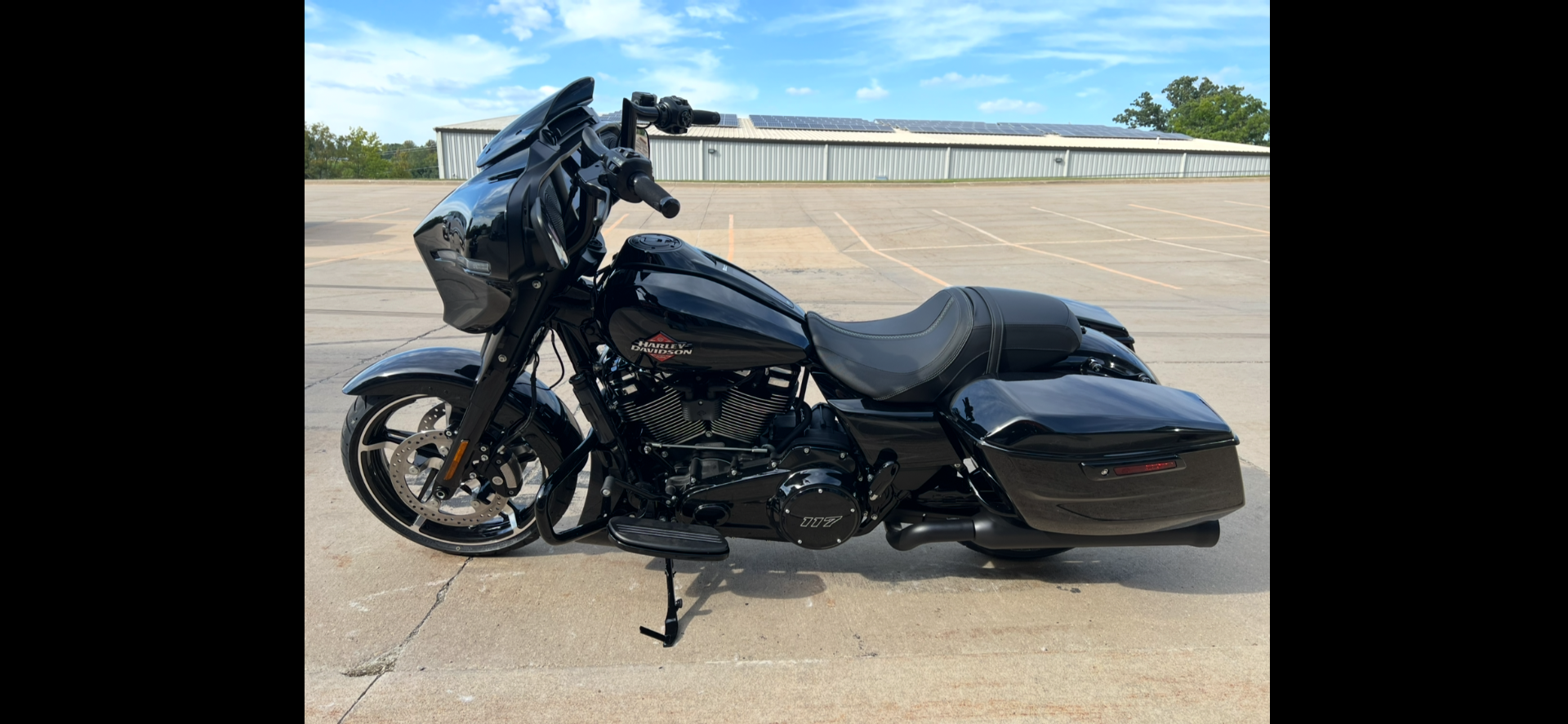 2025 Harley-Davidson Street Glide® in Dubuque, Iowa - Photo 5