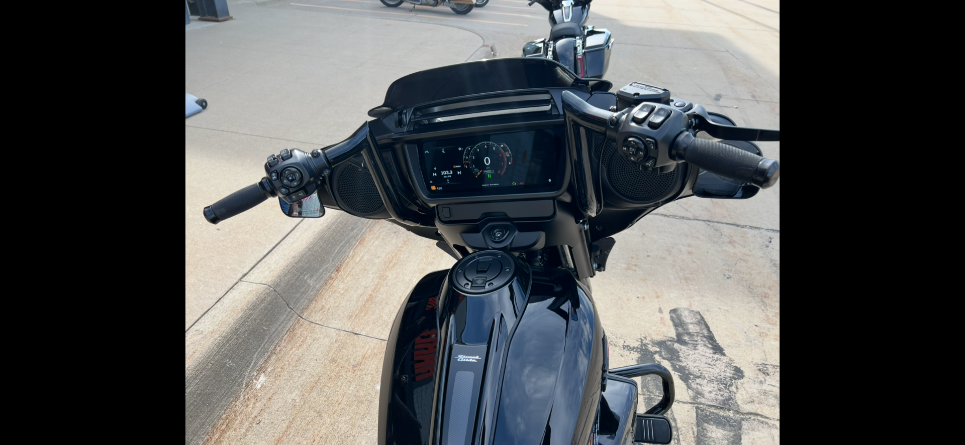 2025 Harley-Davidson Street Glide® in Dubuque, Iowa - Photo 8