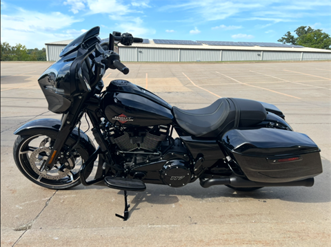 2025 Harley-Davidson Street Glide® in Dubuque, Iowa - Photo 5