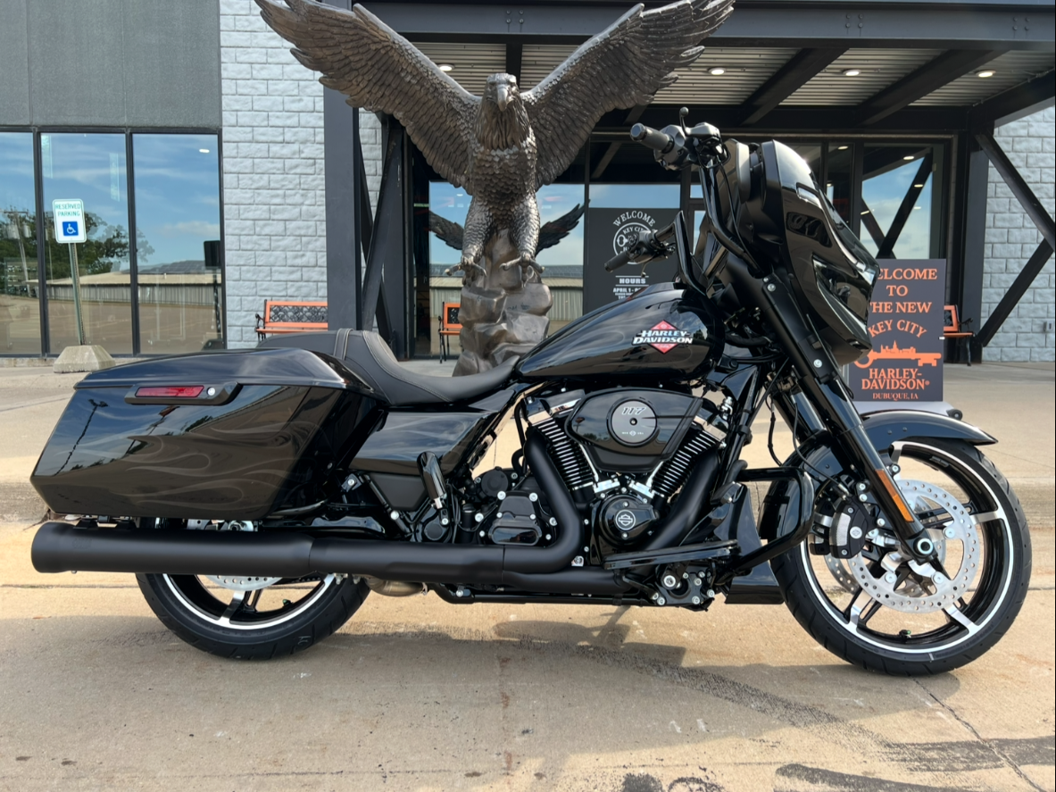 2025 Harley-Davidson Street Glide® in Dubuque, Iowa - Photo 1