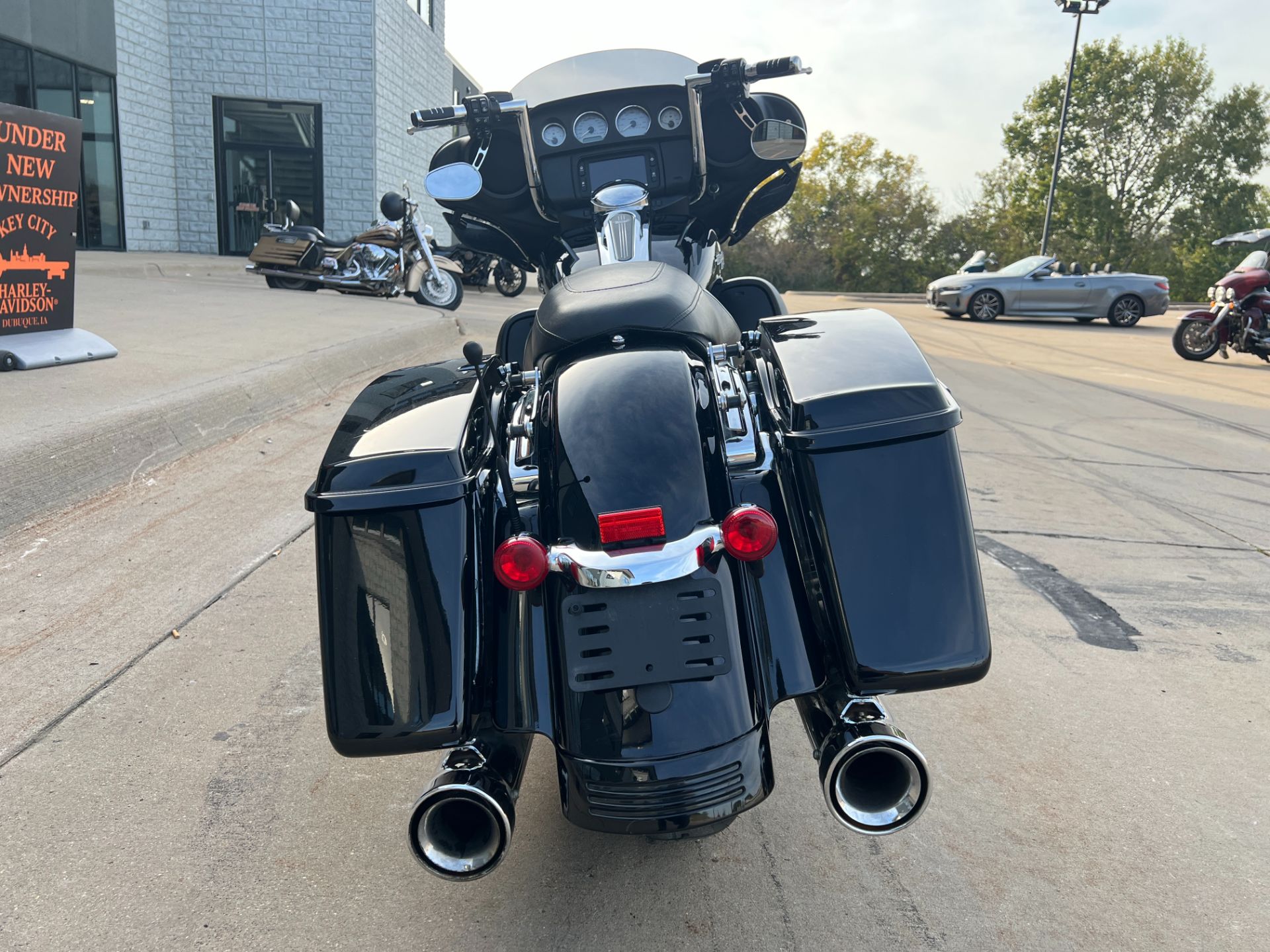 2018 Harley-Davidson Street Glide® in Dubuque, Iowa - Photo 5