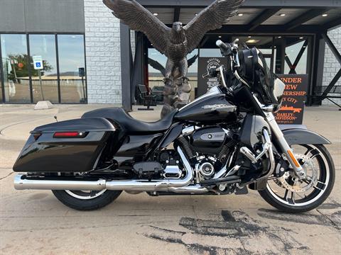 2018 Harley-Davidson Street Glide® in Dubuque, Iowa - Photo 1