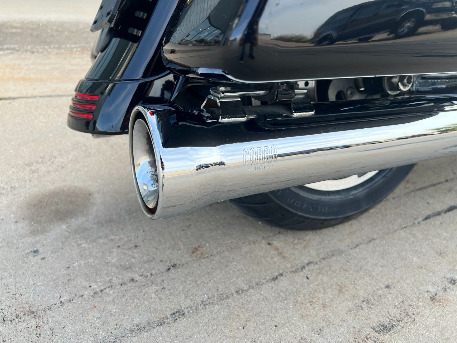 2018 Harley-Davidson Street Glide® in Dubuque, Iowa - Photo 4