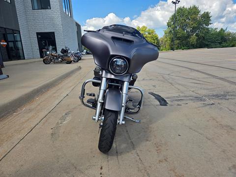 2017 Harley-Davidson Street Glide® Special in Dubuque, Iowa - Photo 11