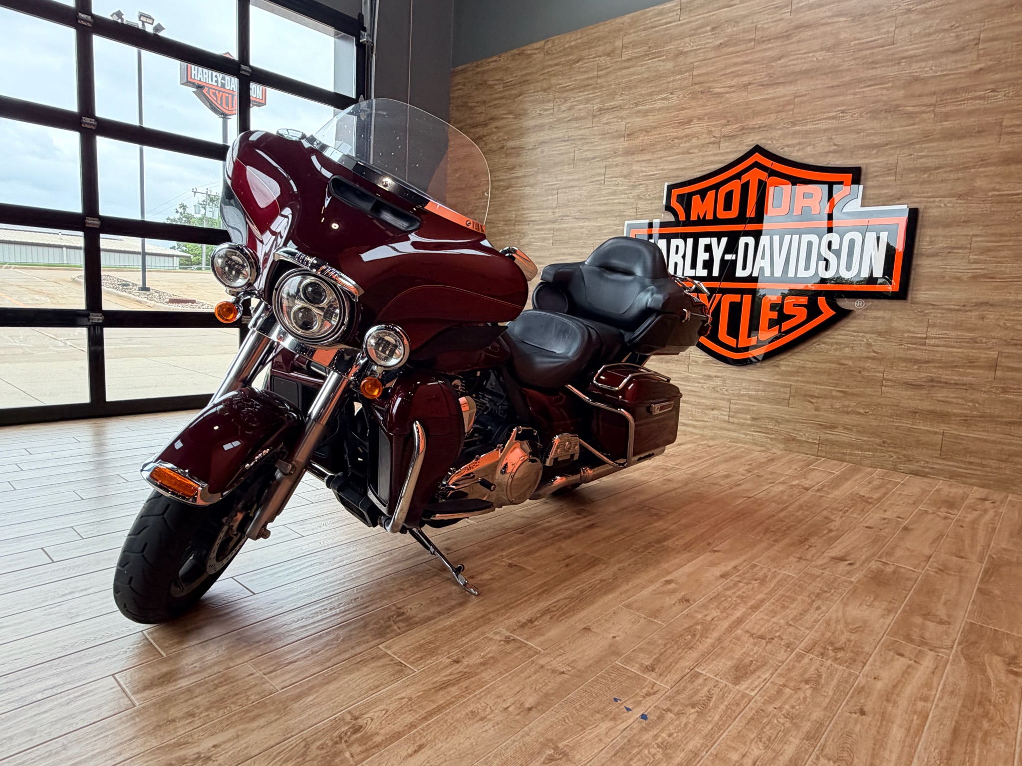 2016 Harley-Davidson Electra Glide® Ultra Classic® 9