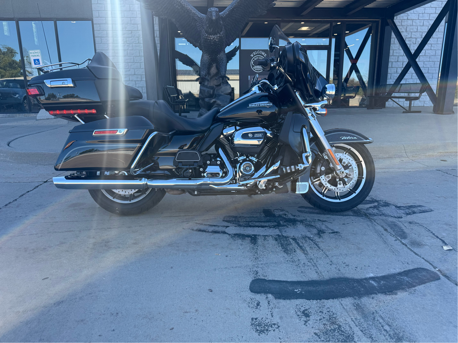 2017 Harley-Davidson Electra Glide® Ultra Classic® in Dubuque, Iowa - Photo 1