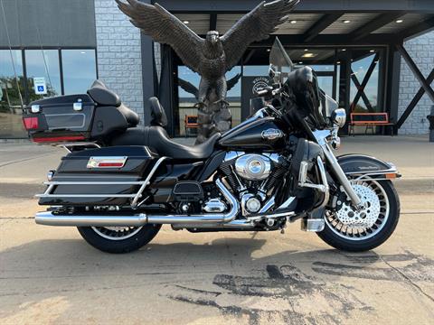 2010 Harley-Davidson Ultra Classic® Electra Glide® Peace Officer Special Edition in Dubuque, Iowa - Photo 1