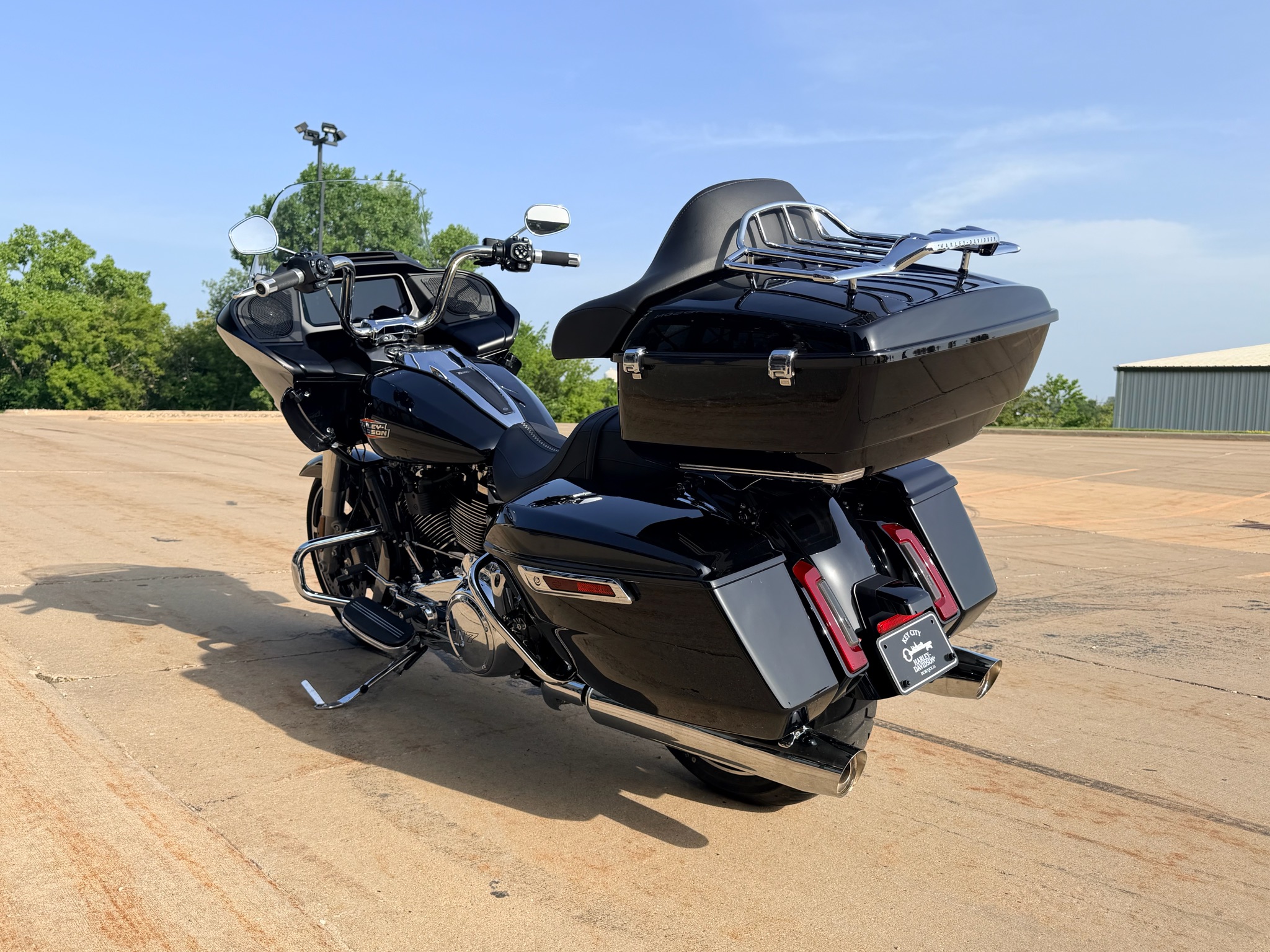 2025 Harley-Davidson Road Glide® 6