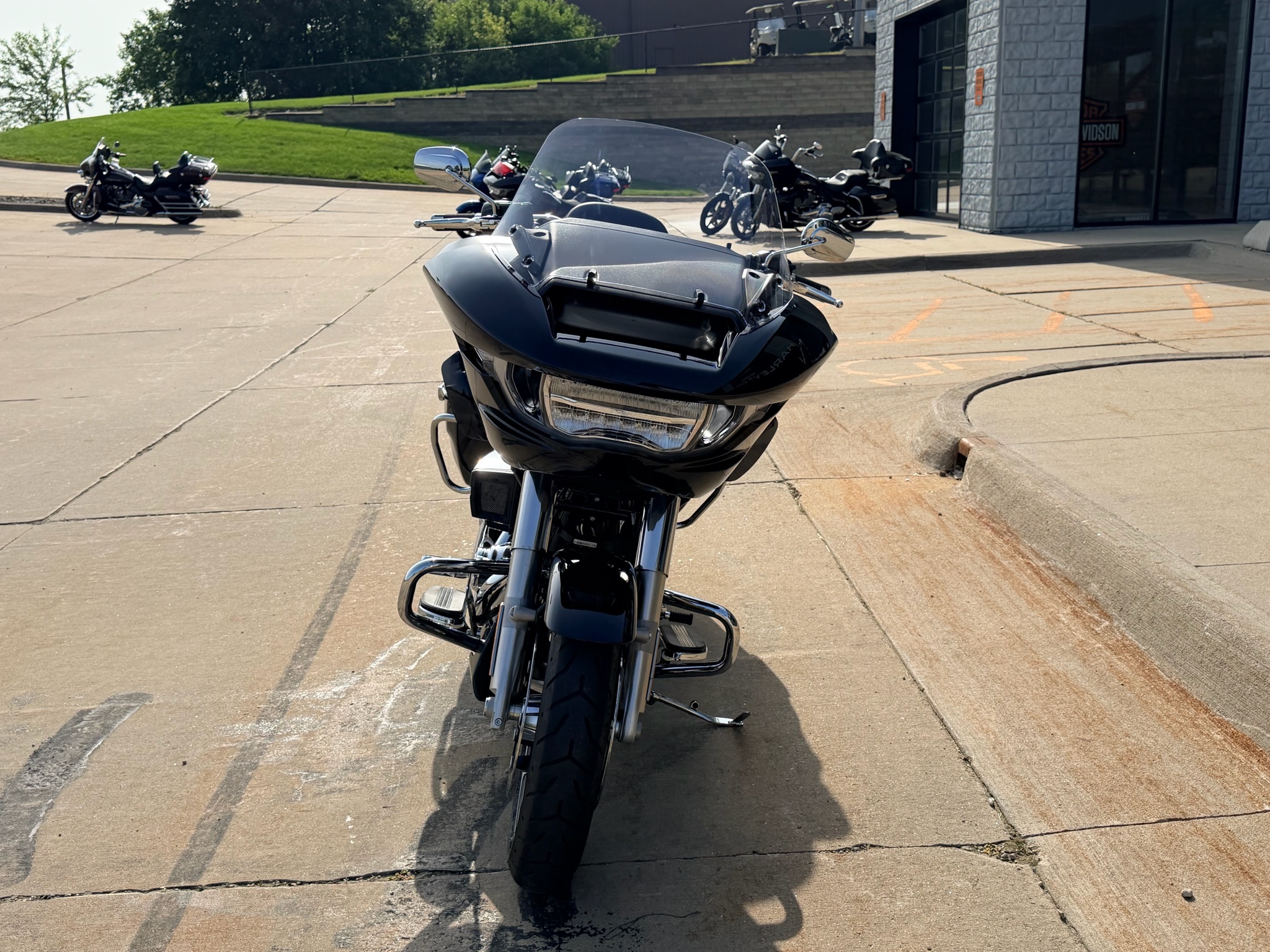 2025 Harley-Davidson Road Glide® 11