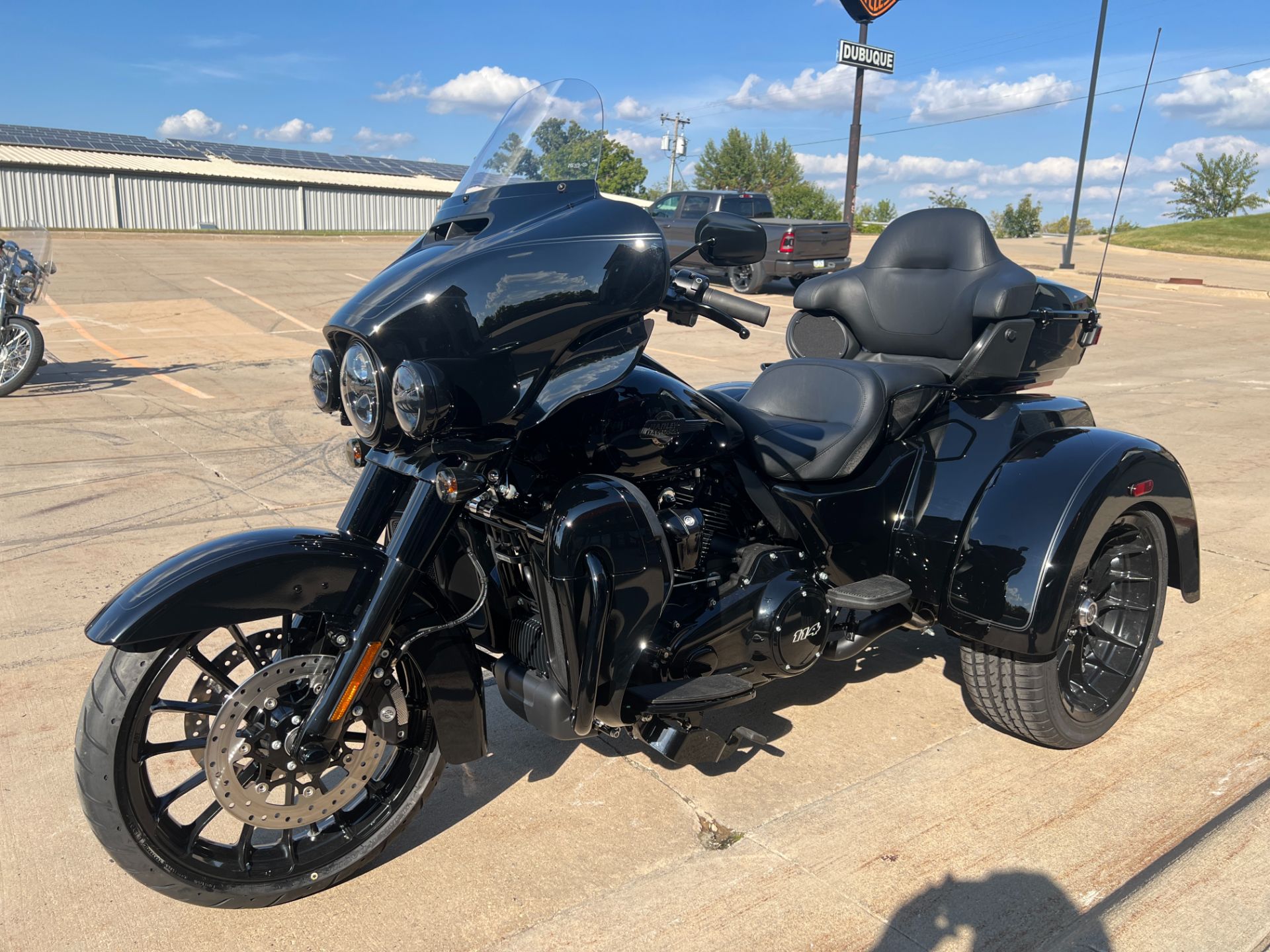 2025 Harley-Davidson Tri Glide® Ultra in Dubuque, Iowa - Photo 8